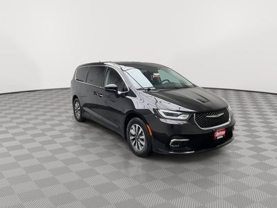 2023 Chrysler Pacifica Hybrid Hybrid Touring L