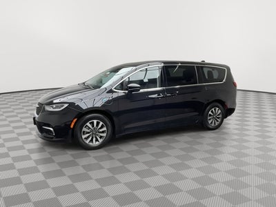 2023 Chrysler Pacifica Hybrid Hybrid Touring L