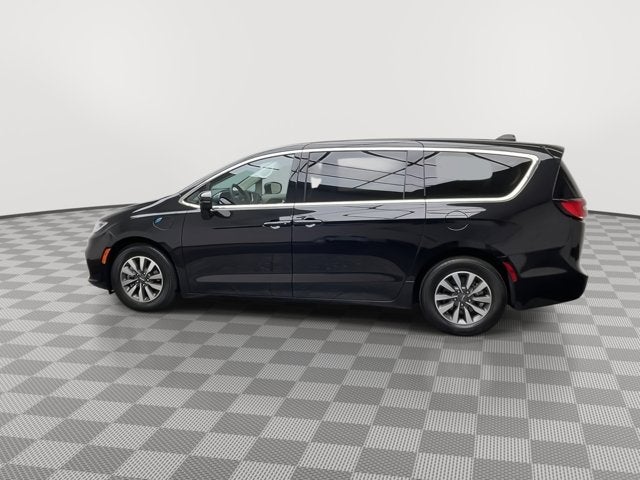 2023 Chrysler Pacifica Hybrid Hybrid Touring L