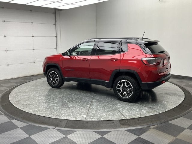 2025 Jeep Compass Trailhawk