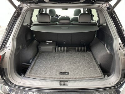 2022 Volkswagen Tiguan SEL R-Line