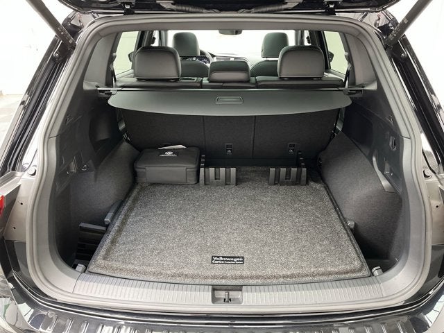 2022 Volkswagen Tiguan SEL R-Line