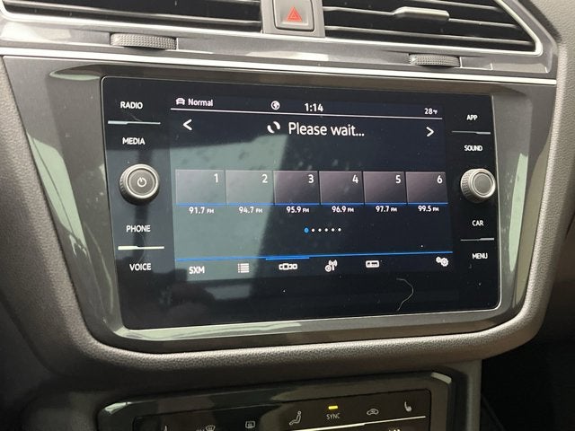 2024 Volkswagen Tiguan SE R-Line Black