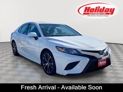 2020 Toyota Camry SE