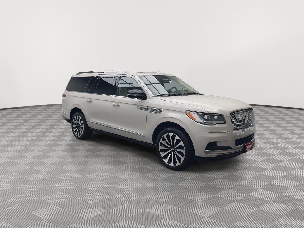 2023 Lincoln Navigator L Reserve