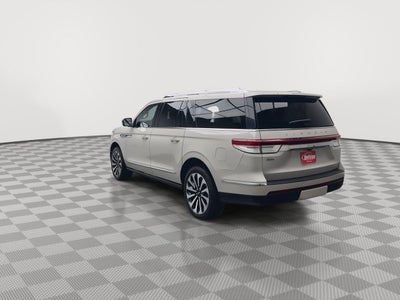 2023 Lincoln Navigator L Reserve