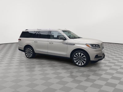 2023 Lincoln Navigator L Reserve