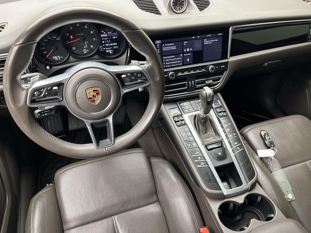 2021 Porsche Macan AWD