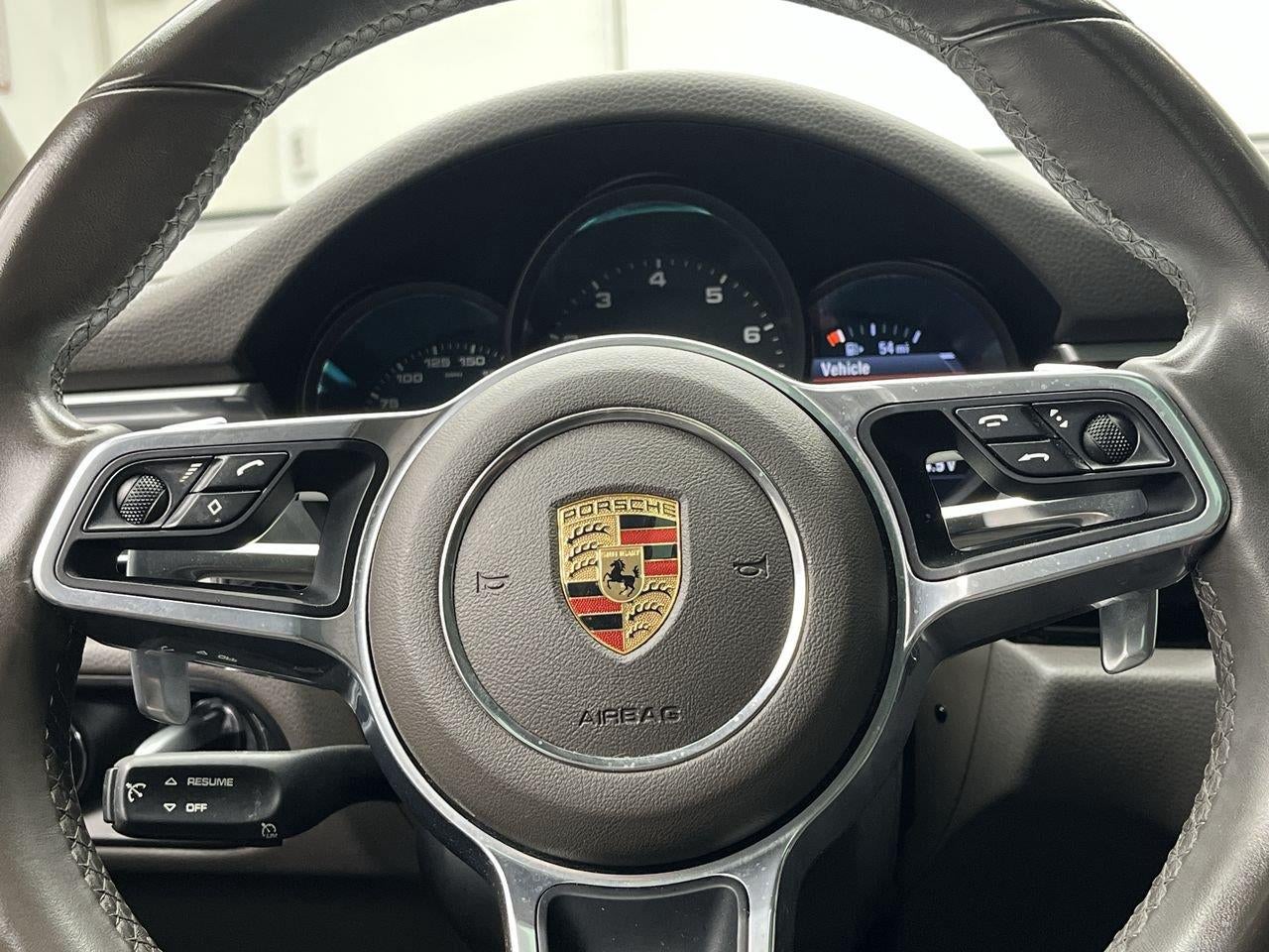 2021 Porsche Macan AWD