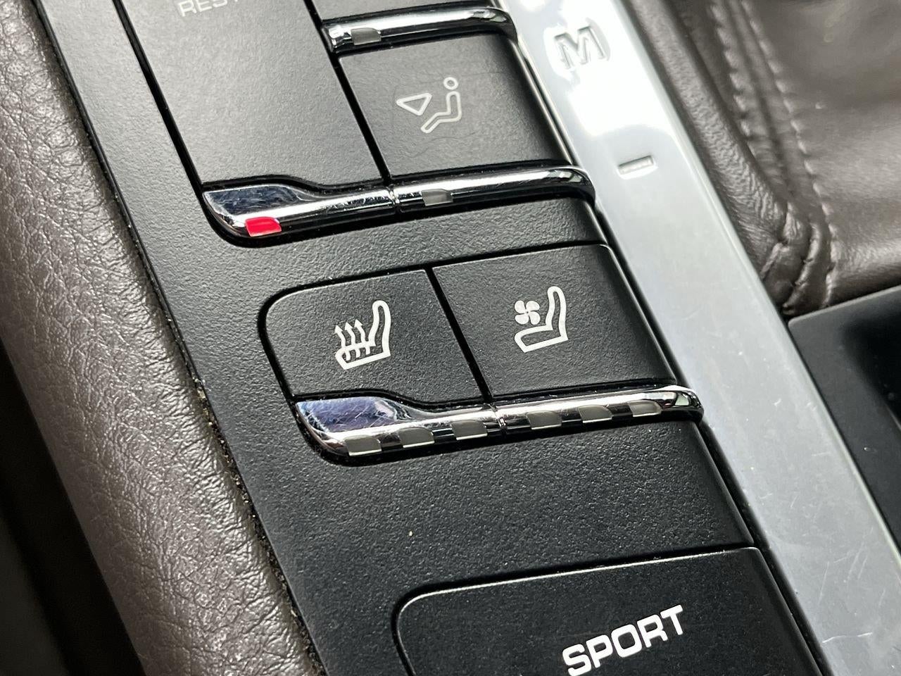 2021 Porsche Macan AWD