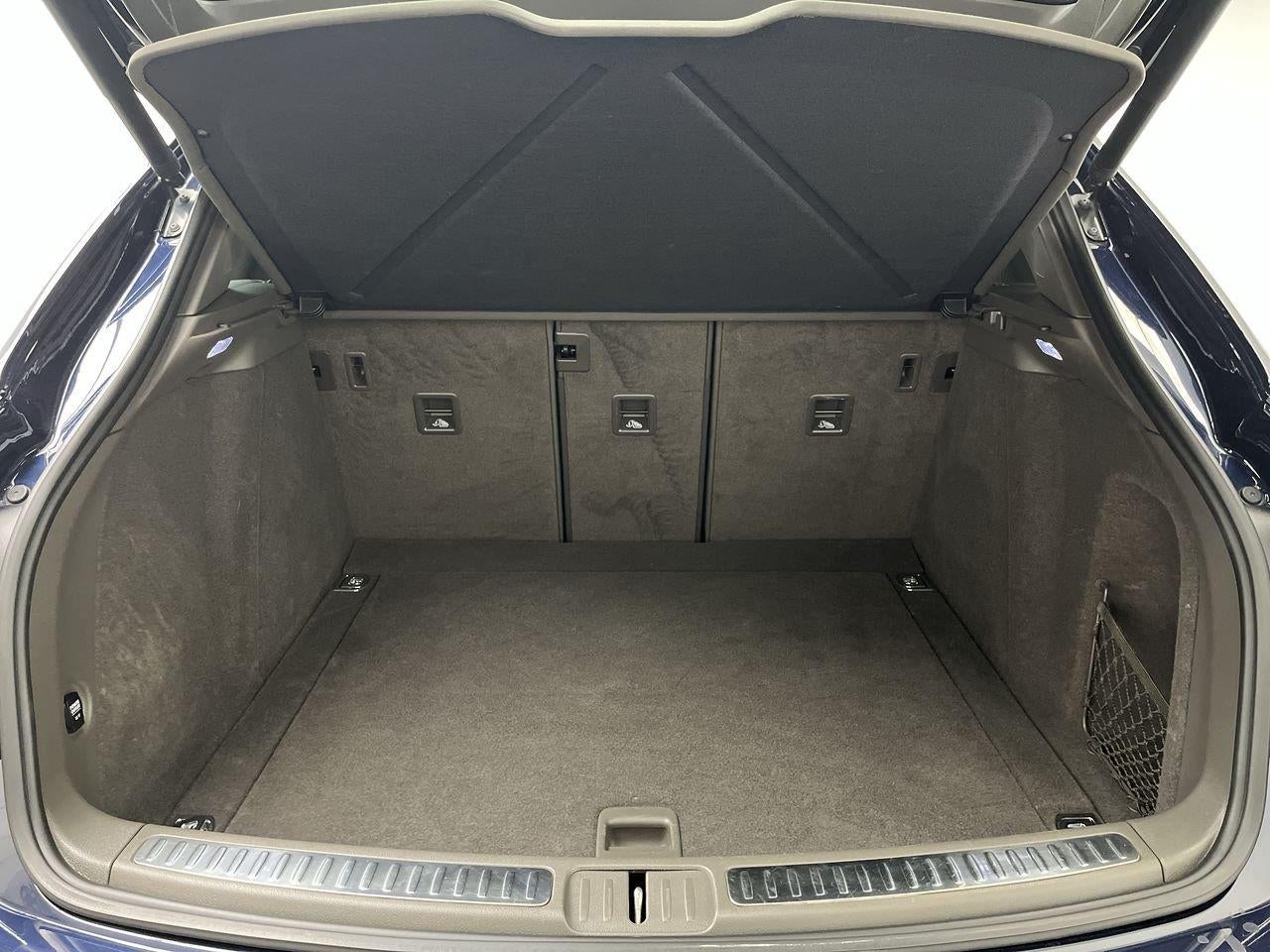 2021 Porsche Macan AWD