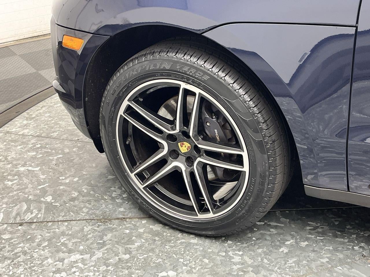 2021 Porsche Macan AWD