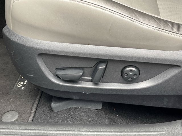 2024 INFINITI QX50 LUXE