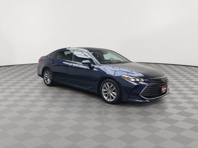 2020 Toyota Avalon XLE