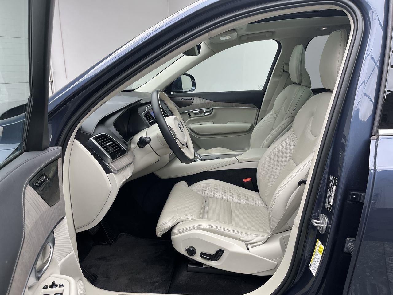 2023 Volvo XC90 AWD