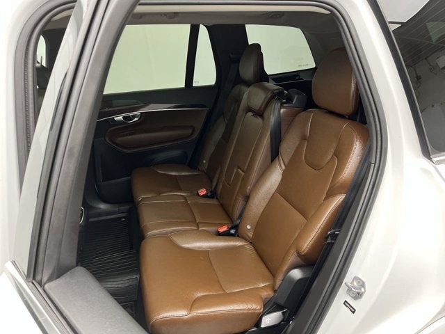 2019 Volvo XC90 Momentum