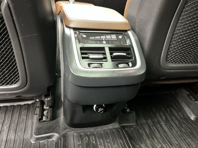 2019 Volvo XC90 Momentum