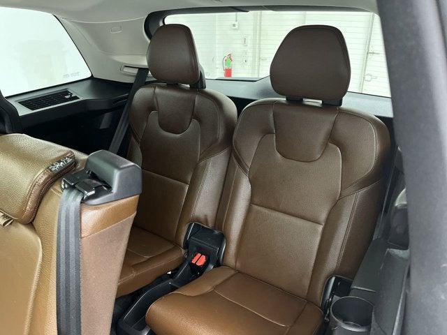 2019 Volvo XC90 Momentum