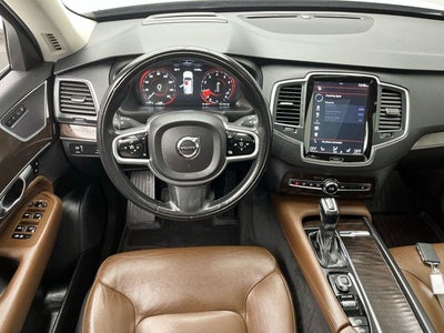 2019 Volvo XC90 Momentum