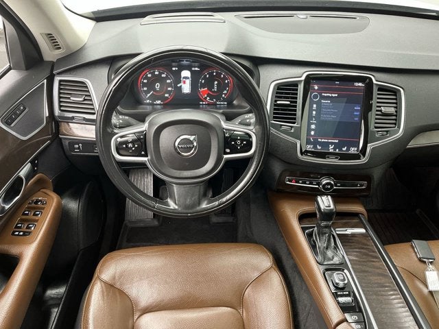 2019 Volvo XC90 Momentum