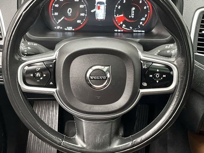 2019 Volvo XC90 Momentum