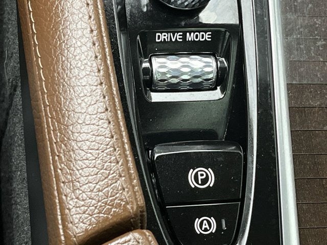 2019 Volvo XC90 Momentum