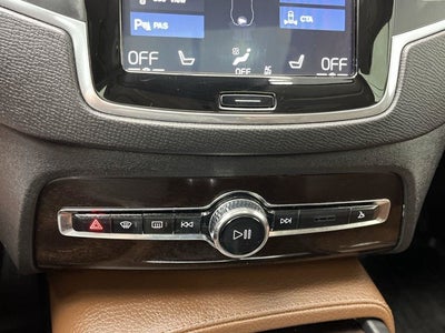 2019 Volvo XC90 Momentum