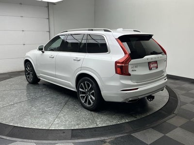2019 Volvo XC90 Momentum