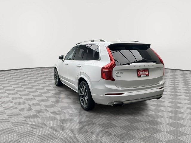 2019 Volvo XC90 Momentum