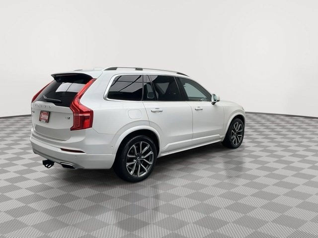 2019 Volvo XC90 Momentum