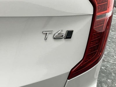 2019 Volvo XC90 Momentum