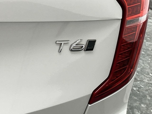 2019 Volvo XC90 Momentum