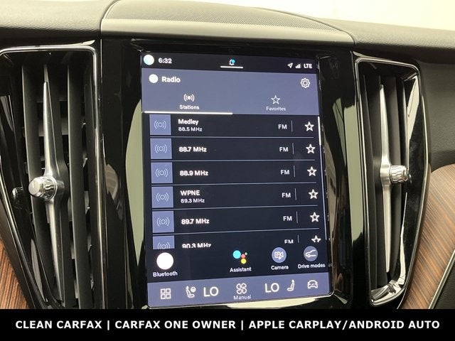 2023 Volvo XC60 Plus Bright Theme
