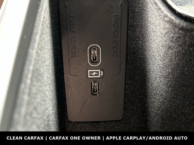 2023 Volvo XC60 Plus Bright Theme