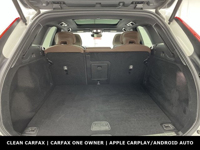 2023 Volvo XC60 Plus Bright Theme