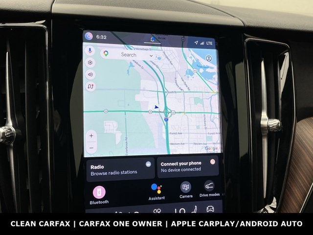 2023 Volvo XC60 Plus Bright Theme