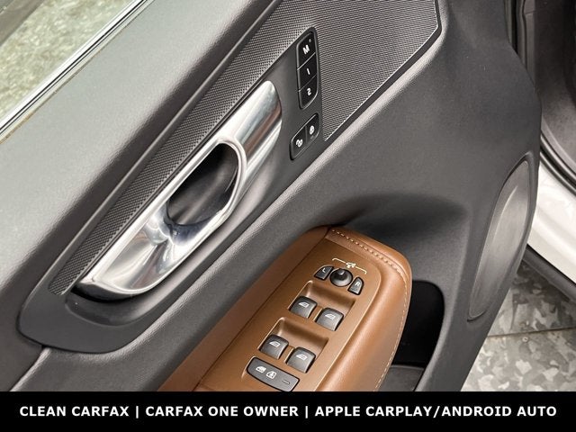 2023 Volvo XC60 Plus Bright Theme