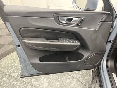 2023 Volvo XC60 Core