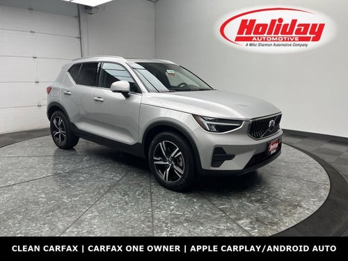 2025 Volvo XC40 Core Bright Theme