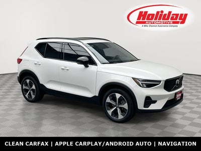 2026 Volvo XC40 Core