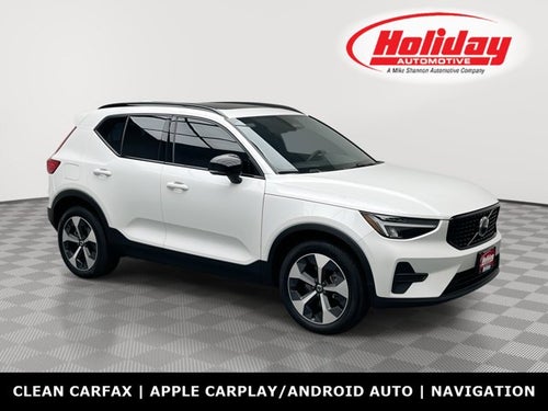 2026 Volvo XC40 Core