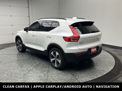 2026 Volvo XC40 Core