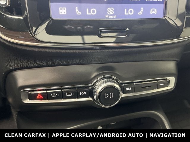 2026 Volvo XC40 Core