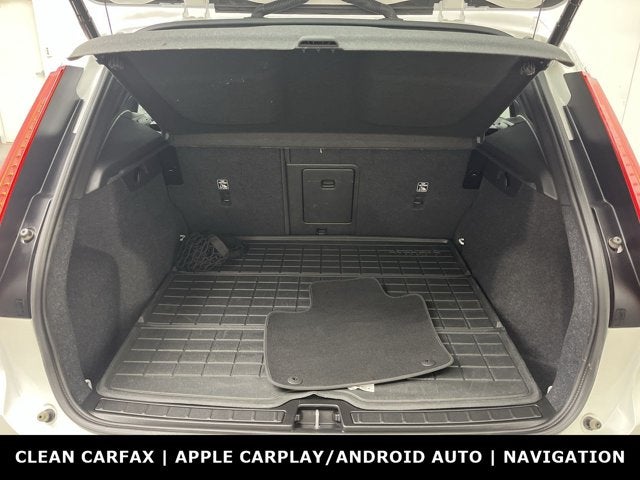 2026 Volvo XC40 Core