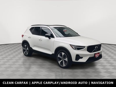 2026 Volvo XC40 Core