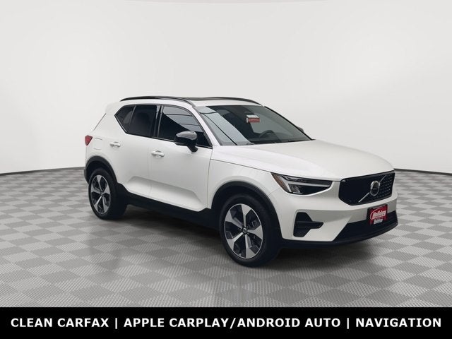 2026 Volvo XC40 Core