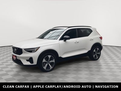 2026 Volvo XC40 Core
