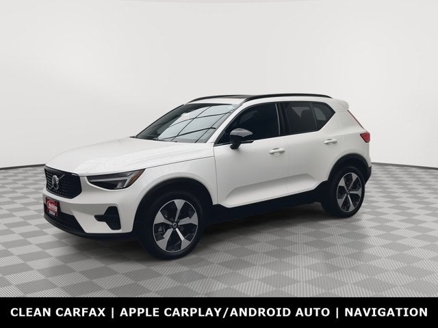 2026 Volvo XC40 Core