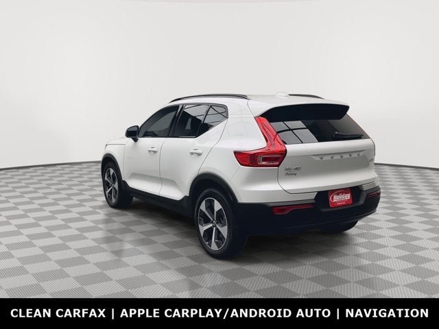 2026 Volvo XC40 Core