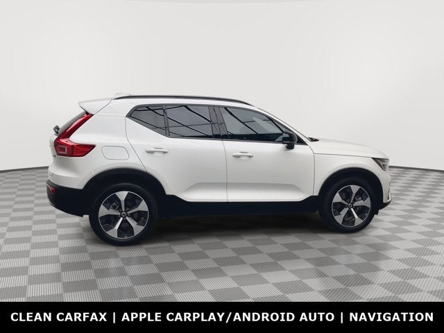 2026 Volvo XC40 Core